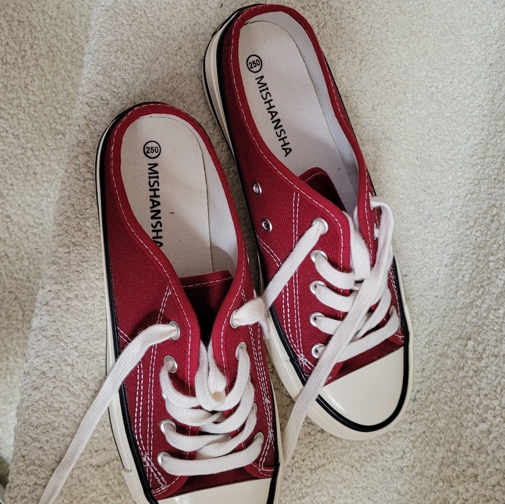 Mishansha Burgundy Canvas Slip-On Shoes